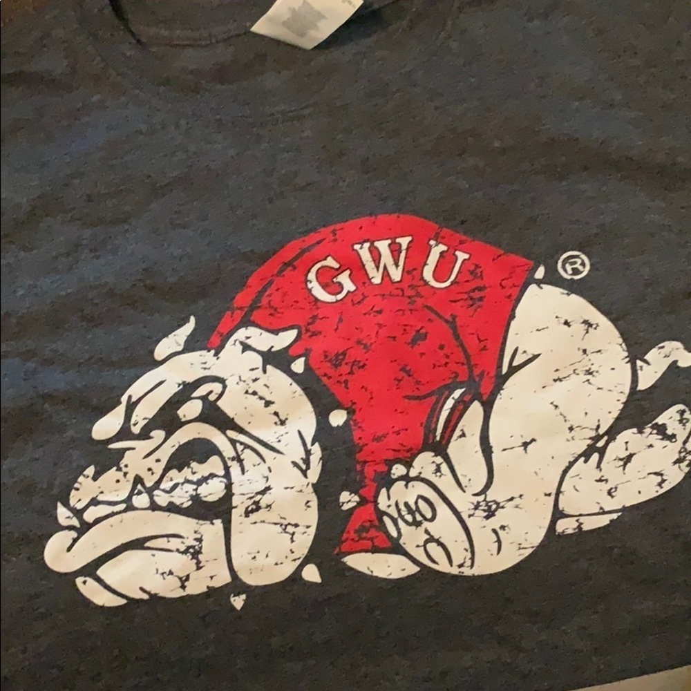 College Corner Gardner Webb University GWU Gray Mascot Tee Shirt Medium